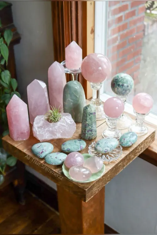 can scorpio wear rose quartz